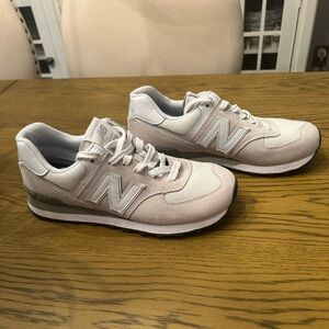 New Balance 574 core. Sz 9